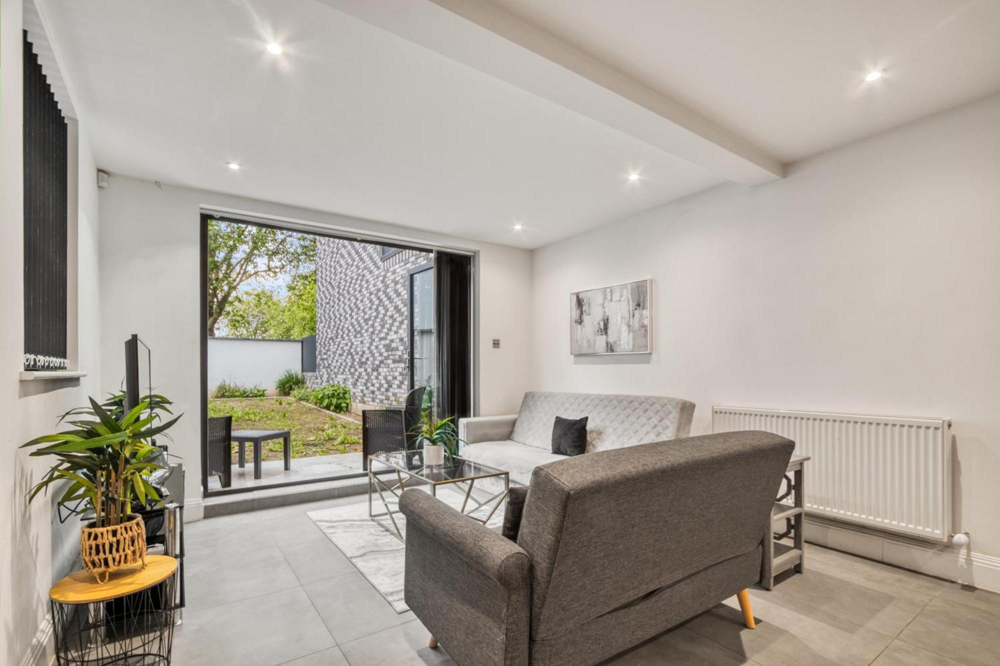 Stylish Beauty Ground Floor 1br 1ba Private Garden Apartamento
